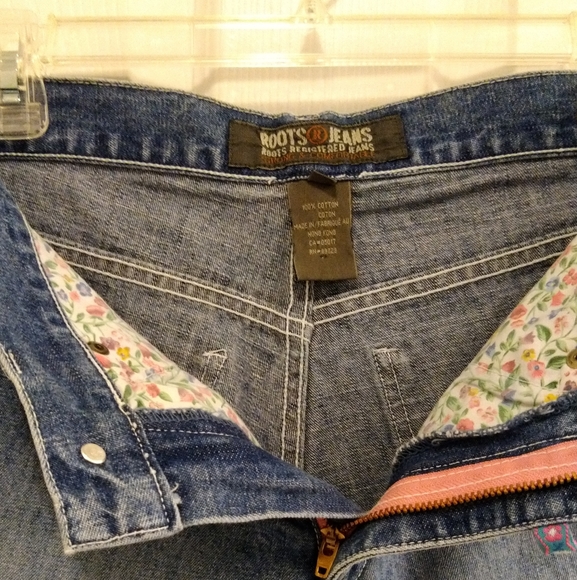 Roots Canada shorts - NWT - Picture 5 of 7